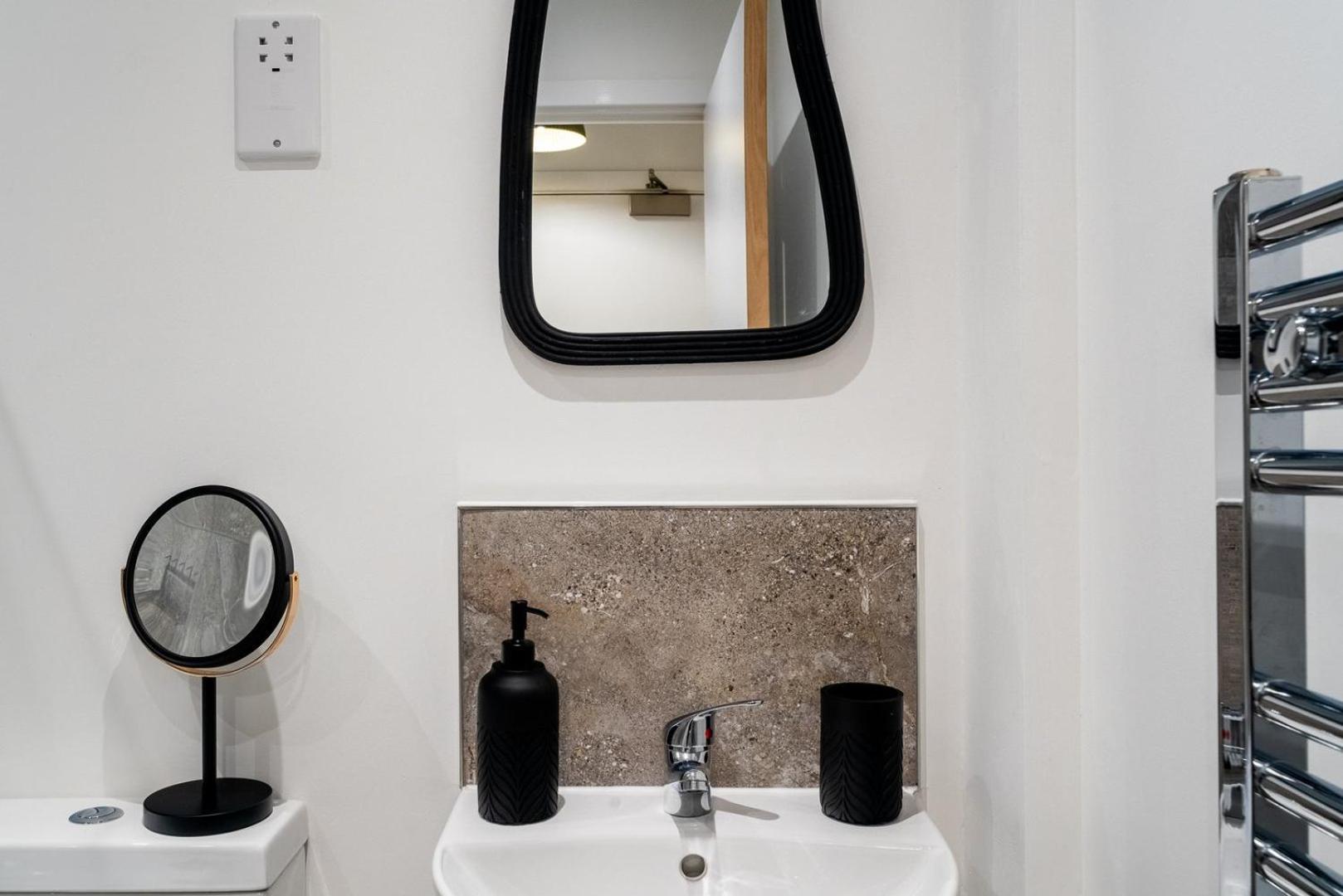 Appartamento Comfy One Br | Free Parking *